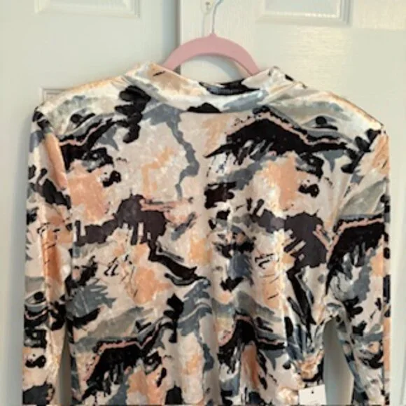 ✨NWT ELOQUII Printed Velvet Mock Neck Dress – Size 20✨ - Picture 2 of 11